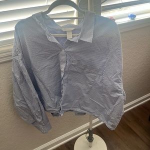 H&M cropped button down